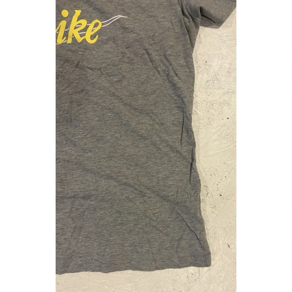 Nike Athletic Shirt Slim Fit Womens Large Short Sleeve Gray Yellow Comfort‎
